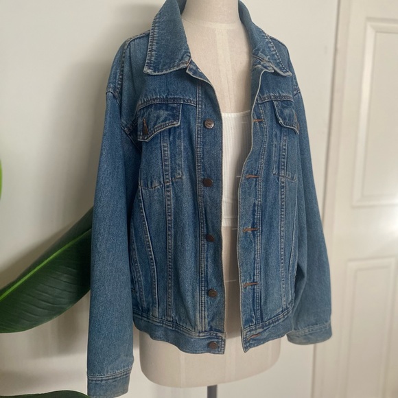 Vintage Oversized Denim Jacket - Picture 5 of 11